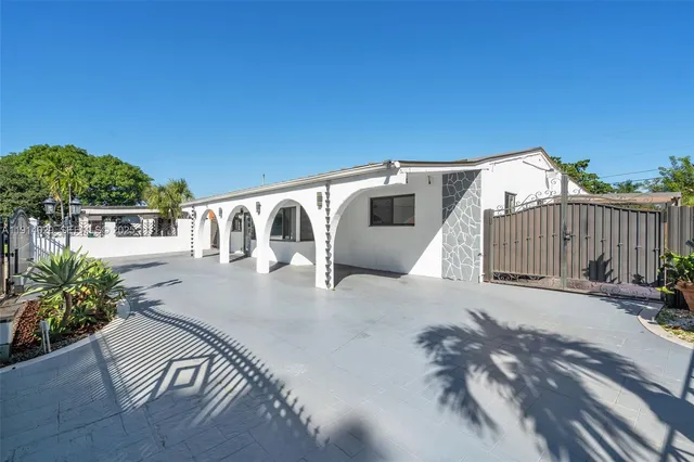 $1,299,000 | 1861 Southwest 19th Street, Miami, FL 33145