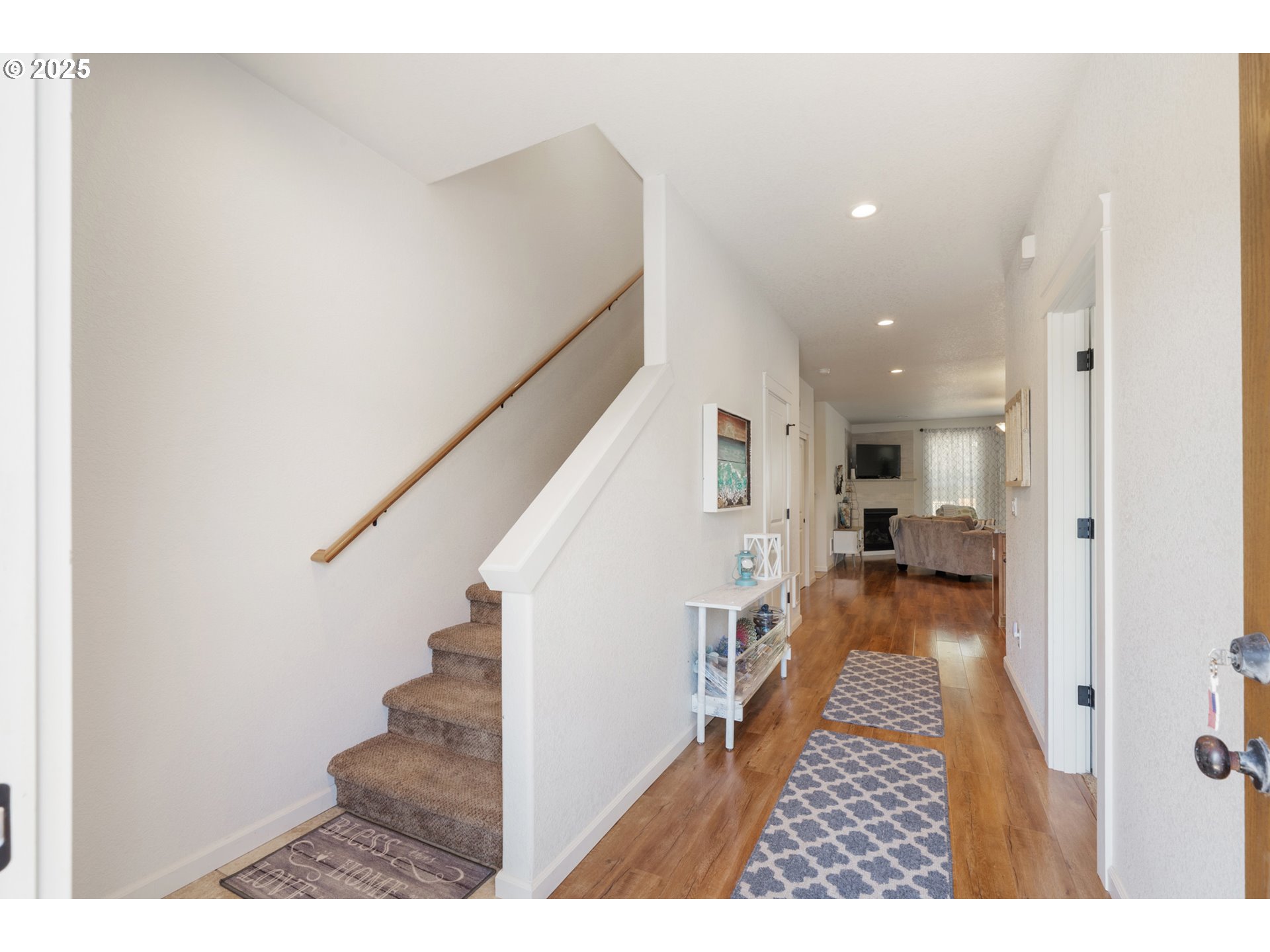 4430 Sequoia Loop Netarts, OR 97141 - Photo 21 of 48 Staircase