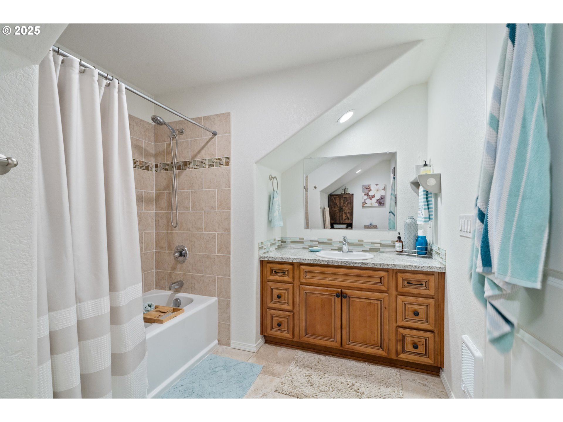 4430 Sequoia Loop Netarts, OR 97141 - Photo 27 of 48 Bathroom