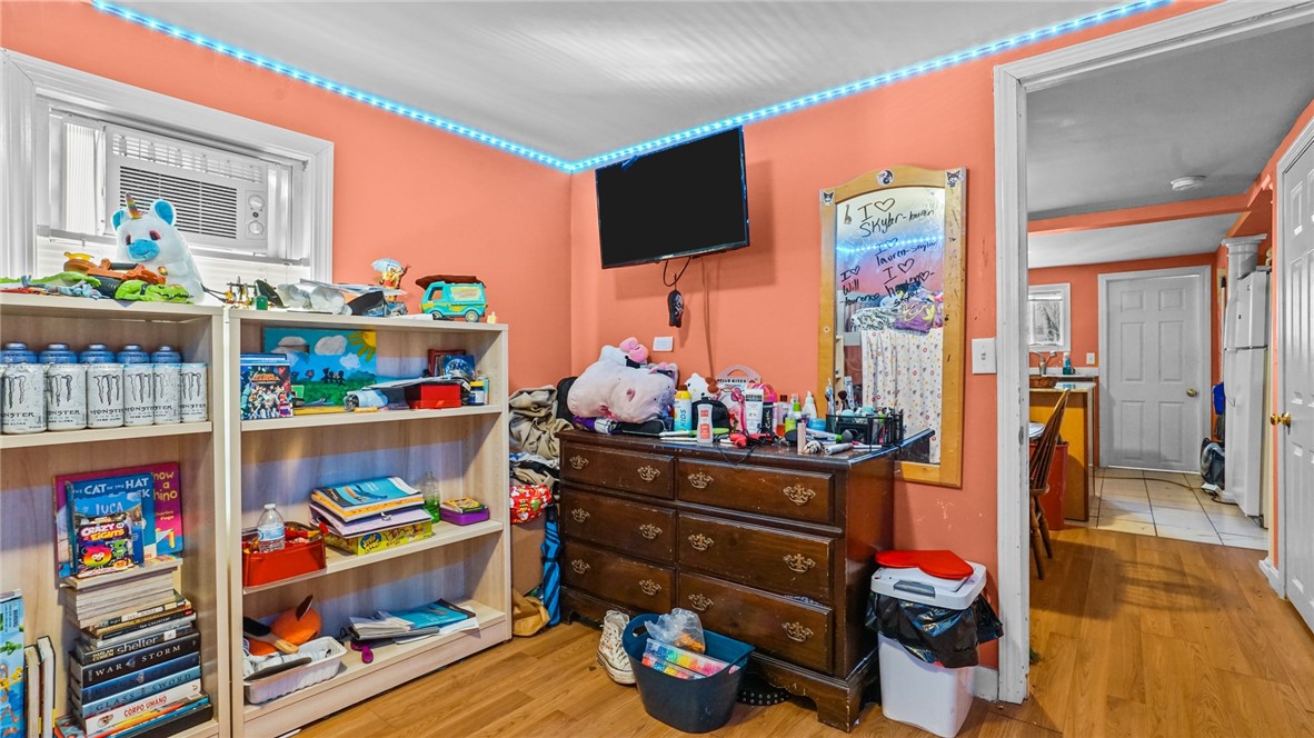 556 Washington Street Coventry, RI 02816 - Photo 5 of 24