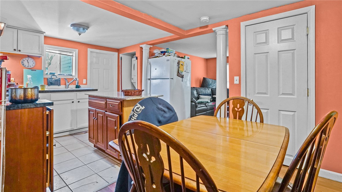 556 Washington Street Coventry, RI 02816 - Photo 6 of 24