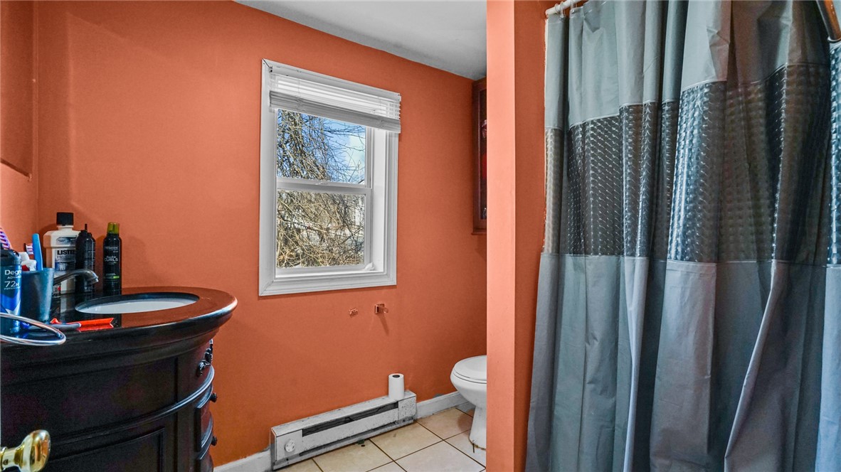 556 Washington Street Coventry, RI 02816 - Photo 9 of 24