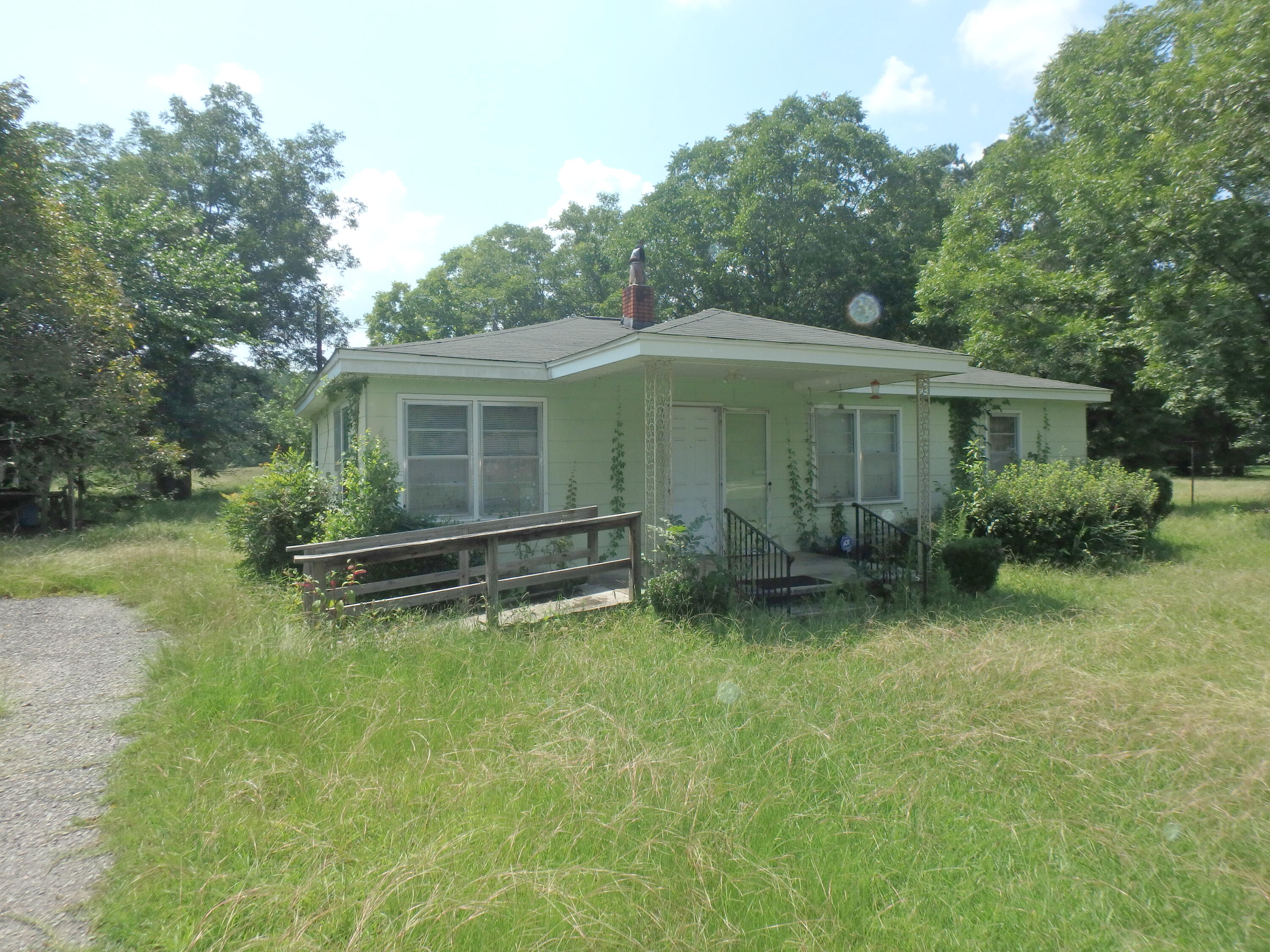 390 Mims Road Sumter, SC 29153 - Photo 1 of 9 P8240275