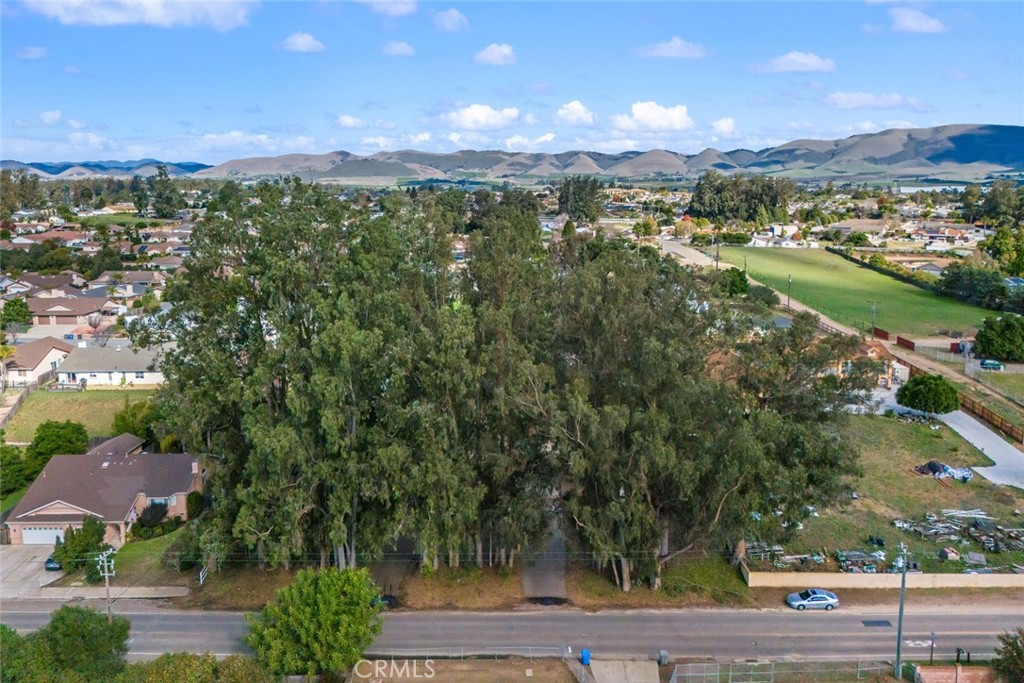 261 Hazel Lane Nipomo, CA 93444 - Photo 58 of 68 an aerial view of a city