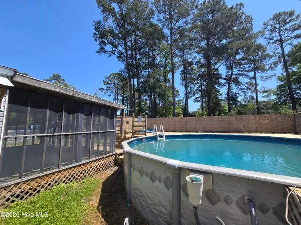 $300,000 | 1018 Karen Drive, New Bern, NC 28562