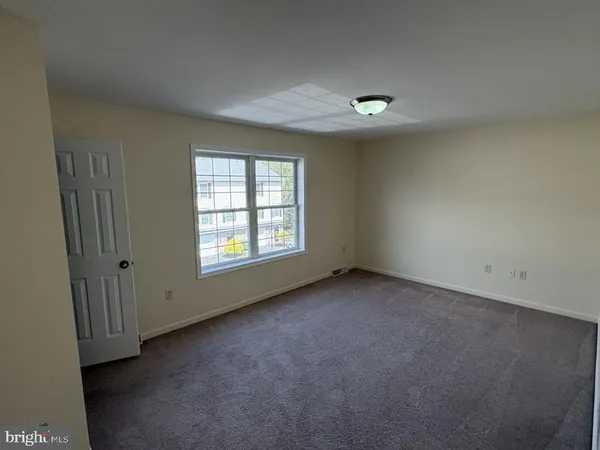 $1,750 | 4815 East Trindle Road, Unit 2, Mechanicsburg, PA 17050