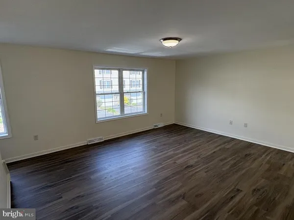 $1,750 | 4815 East Trindle Road, Unit 2, Mechanicsburg, PA 17050