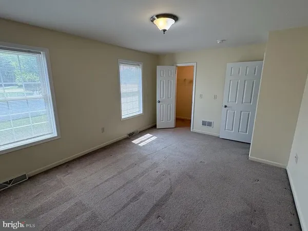 $1,750 | 4815 East Trindle Road, Unit 2, Mechanicsburg, PA 17050