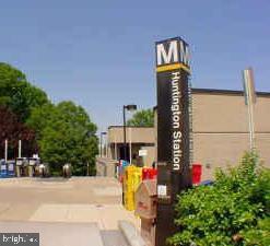 2059 Huntington Avenue, Unit 300 Alexandria, VA 22303 - Photo 19 of 30 a building view with a outdoor space