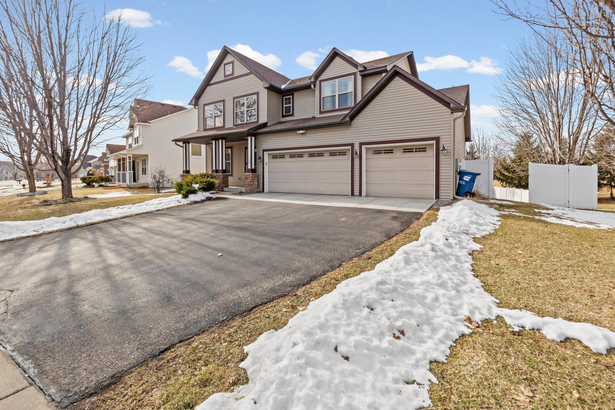 1820 Foothill Trail Shakopee, MN 55379 - Photo 4 of 53