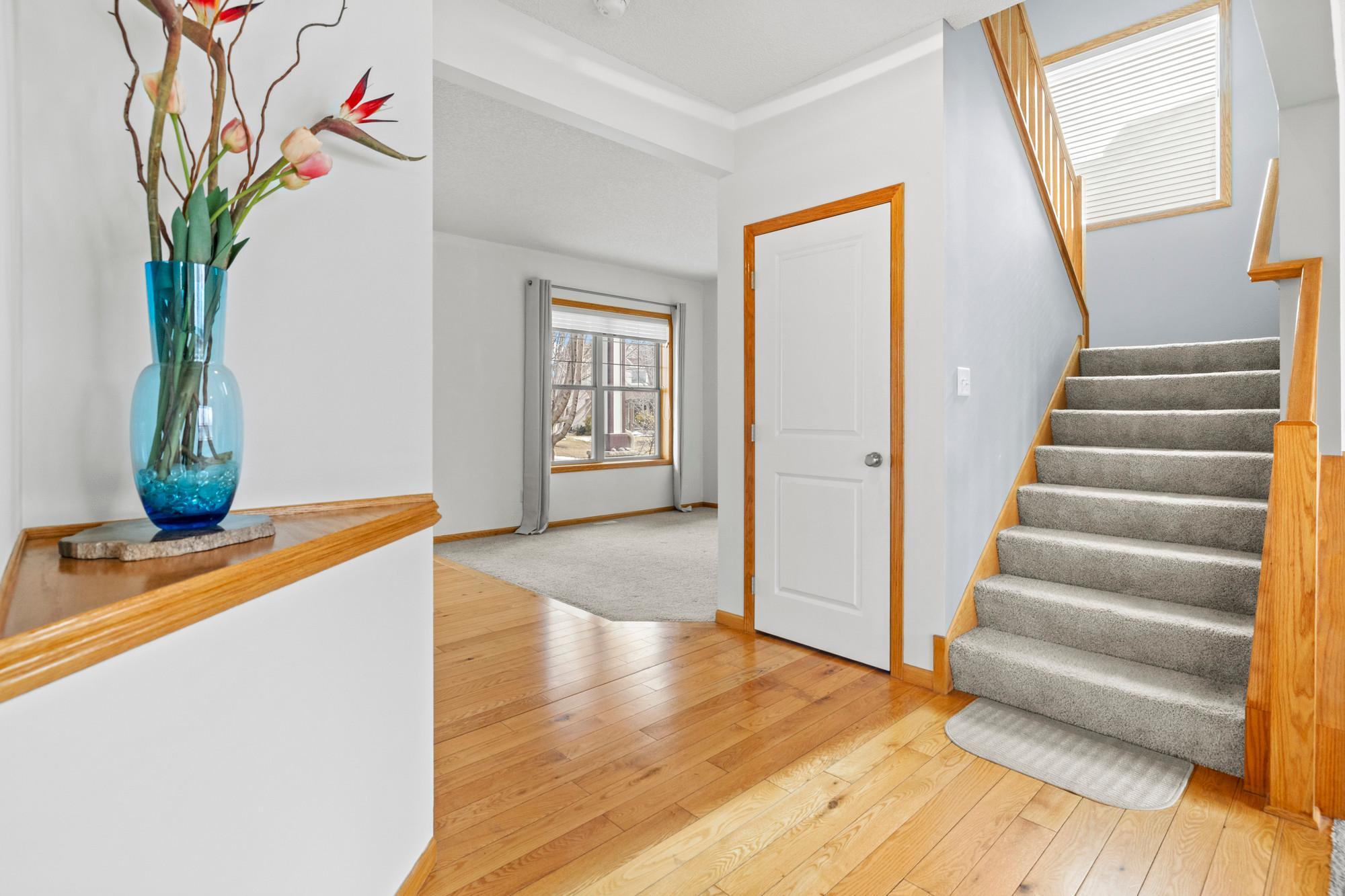 1820 Foothill Trail Shakopee, MN 55379 - Photo 5 of 53