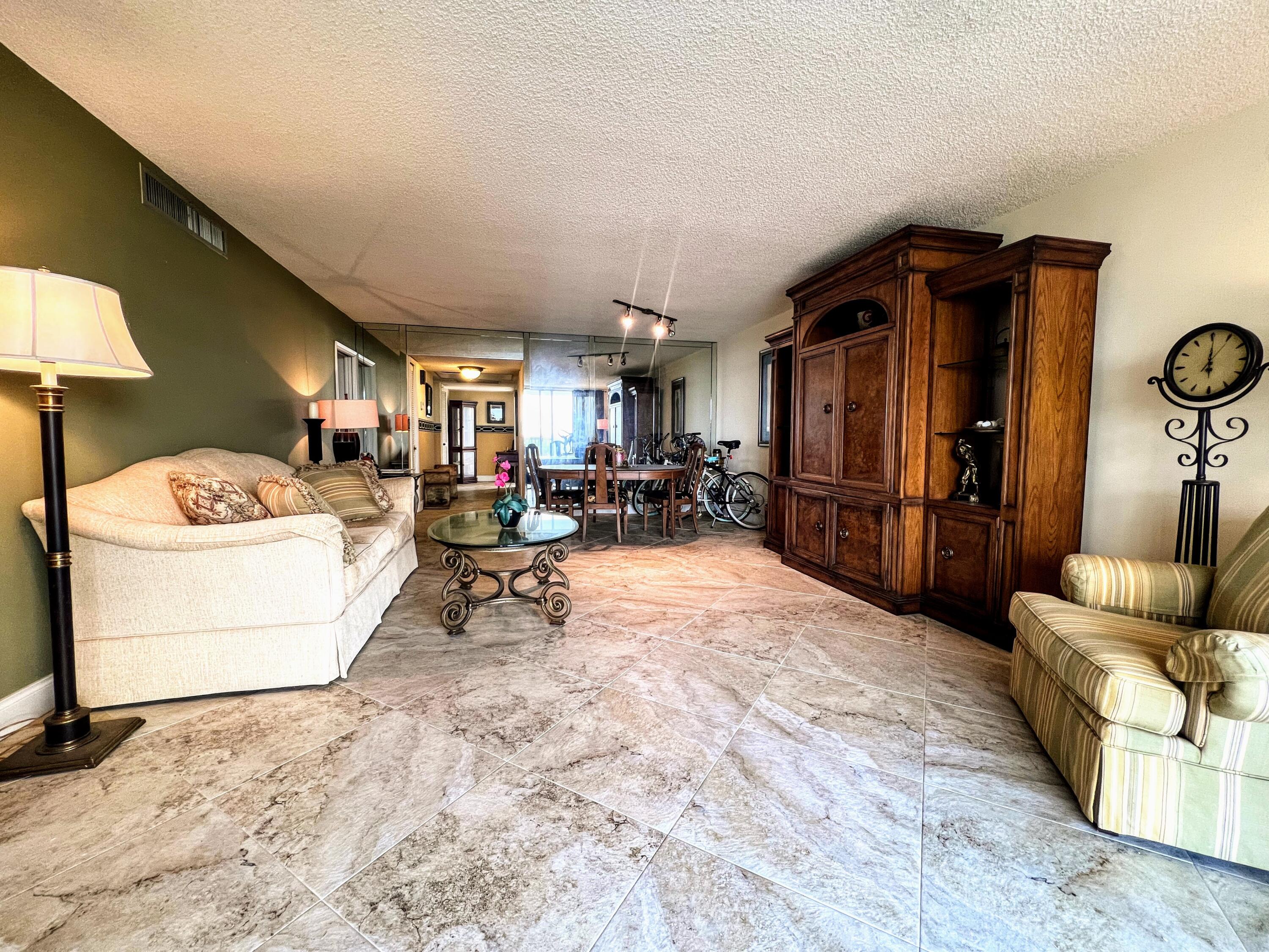 3080 North Course Drive, Unit 601 Pompano Beach, FL 33069 - Photo 4 of 20 IMG_9059