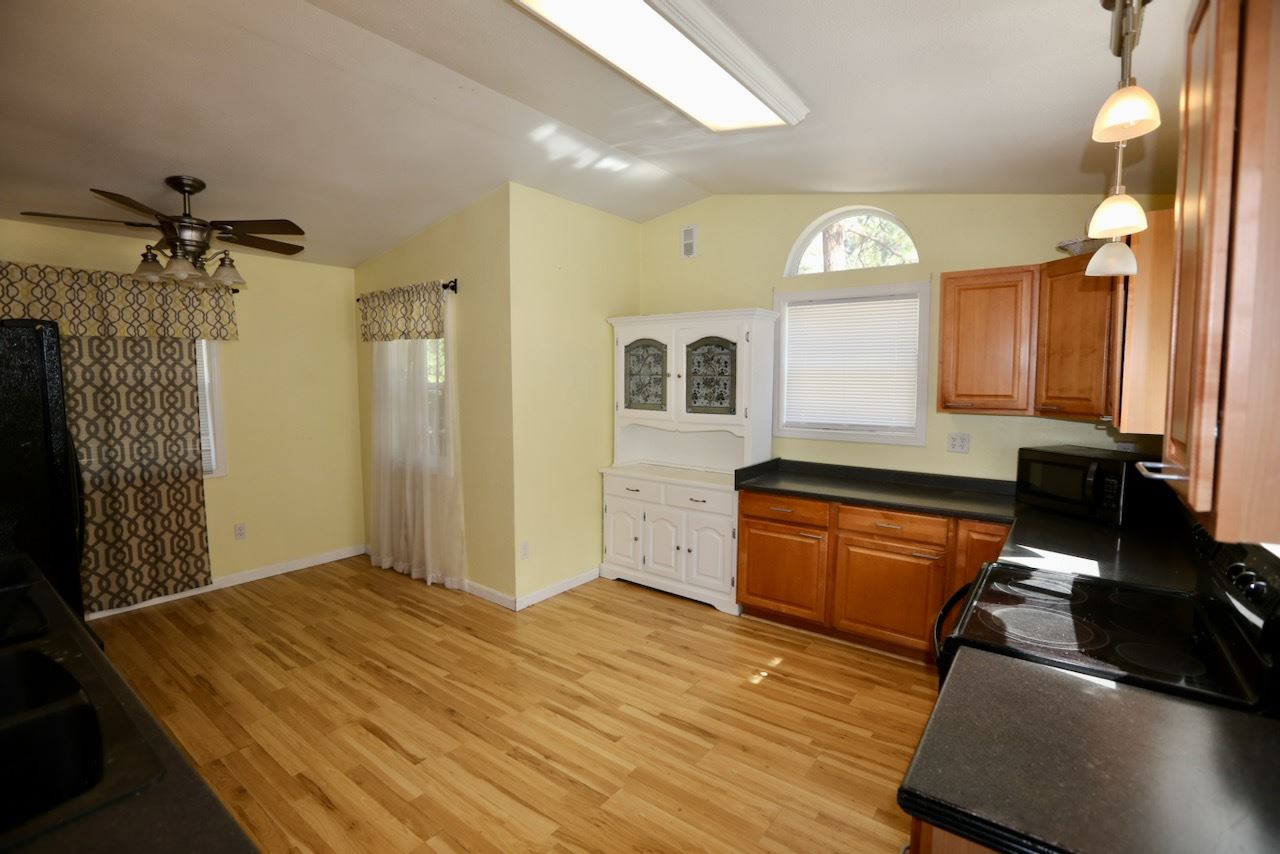 17636 Fisher Road Weed, CA 96094 - Photo 4 of 17 Gallery Image 4