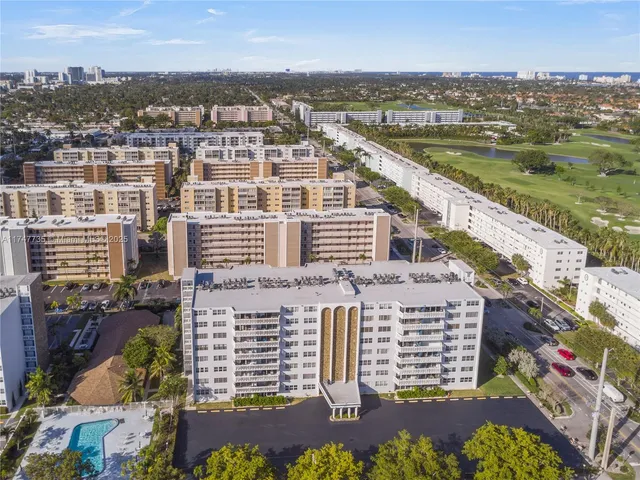 a balcony with city view