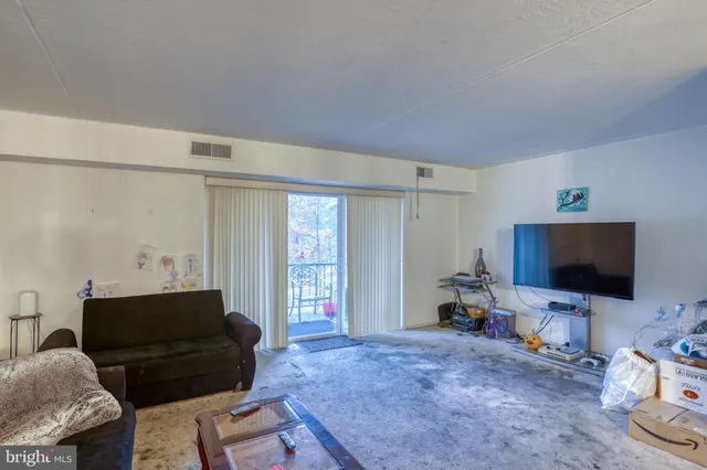 $189,900 | 56-302 Welsh Tract Road, Unit 56302, Newark, DE 19713