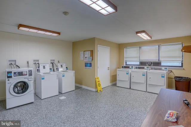 $189,900 | 56-302 Welsh Tract Road, Unit 56302, Newark, DE 19713