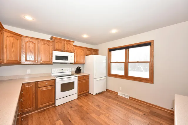 $399,000 | 902 Martin Drive, Fredonia, WI 53021