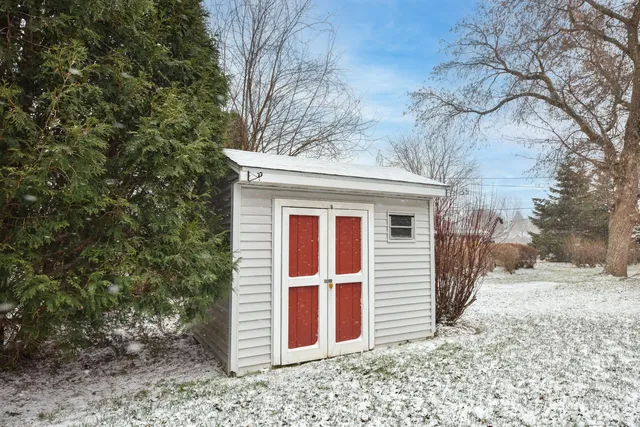 $399,000 | 902 Martin Drive, Fredonia, WI 53021