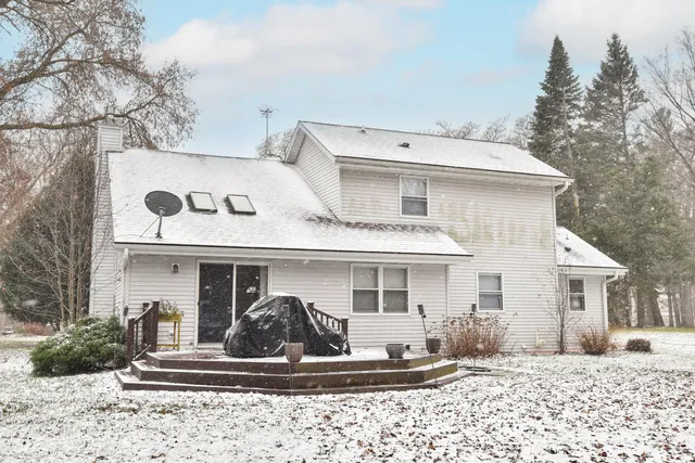 $399,000 | 902 Martin Drive, Fredonia, WI 53021