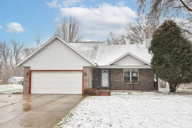 $399,000 | 902 Martin Drive, Fredonia, WI 53021