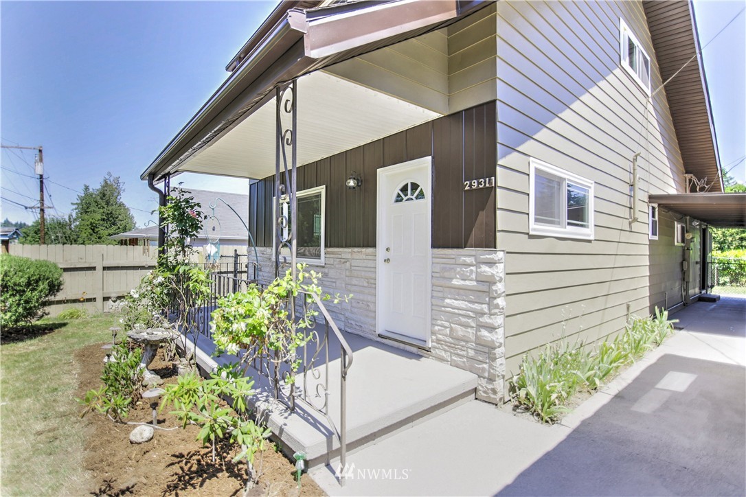 2931 Banner Road Southeast Port Orchard, WA 98366 - Photo 1 of 25 Gallery Image 1