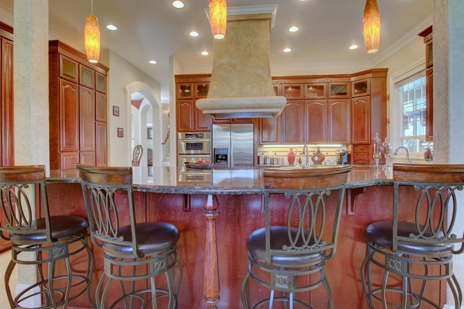 569 Grey Hawk Way Central Point, OR 97502 - Photo 10 of 35 Gallery Image 10