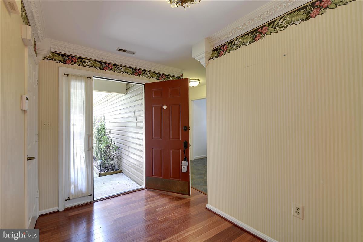 849 Rudder Way Annapolis, MD 21401 - Photo 5 of 26 Welcome home!