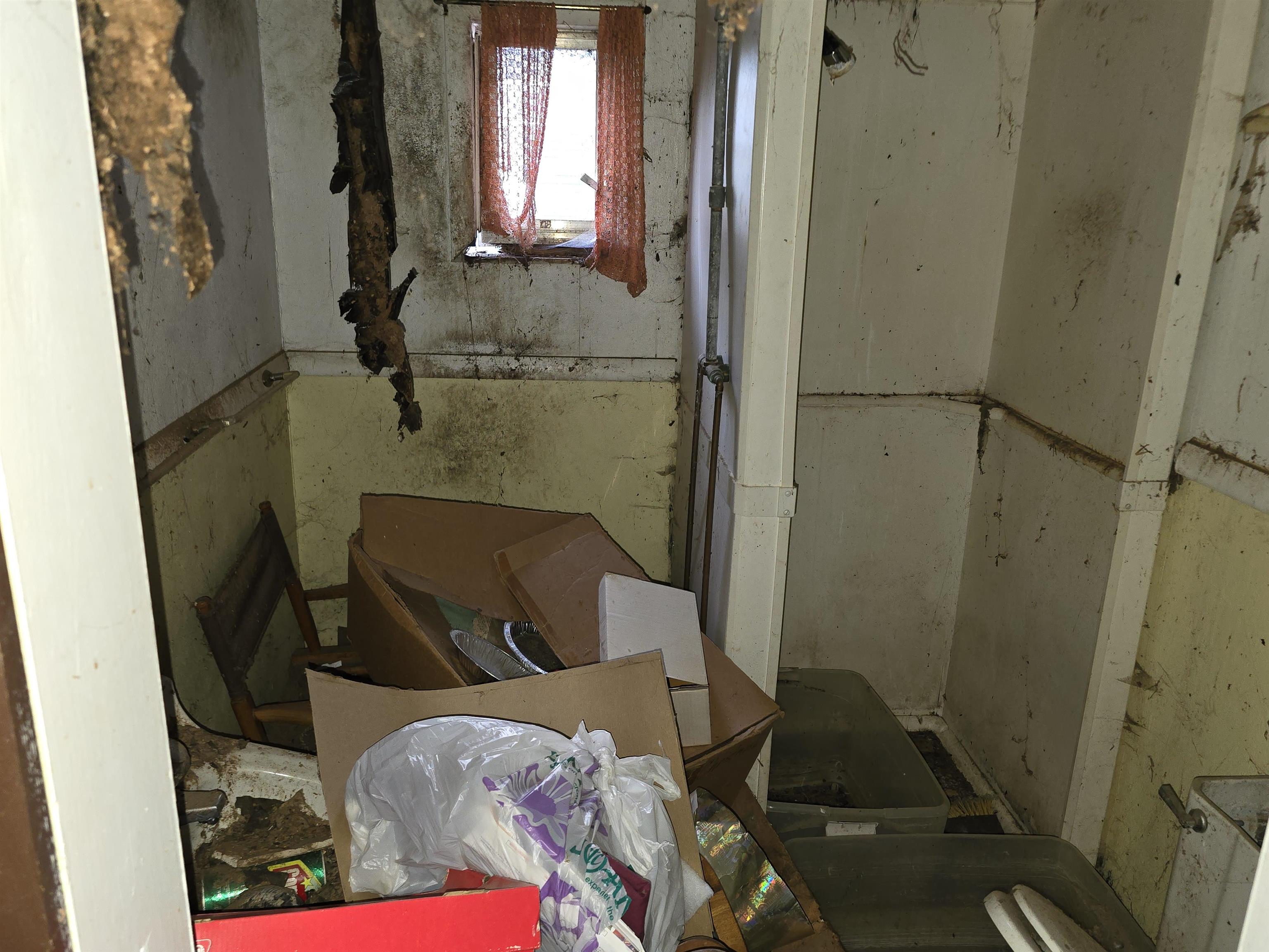 19 East Pershing Street Freeport, IL 61032 - Photo 23 of 24