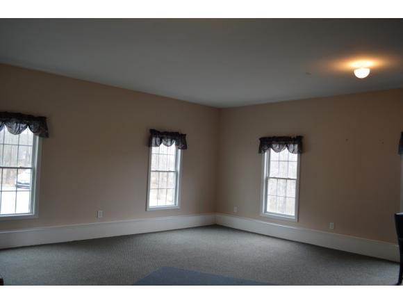 64 Old Town Rd Ext Extension Epsom, NH 03234 - Photo 11 of 34