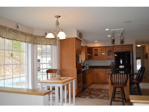 64 Old Town Rd Ext Extension Epsom, NH 03234 - Photo 6 of 34