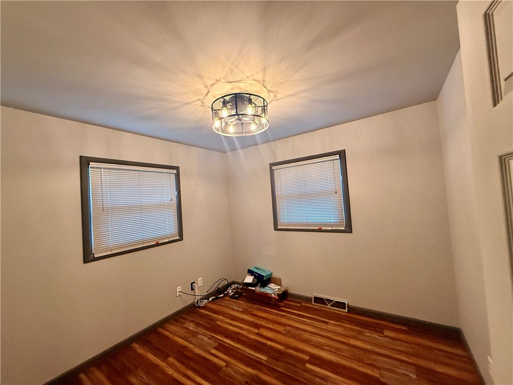 1315 West Division Street Decatur, IL 62526 - Photo 7 of 13 Gallery Image 7
