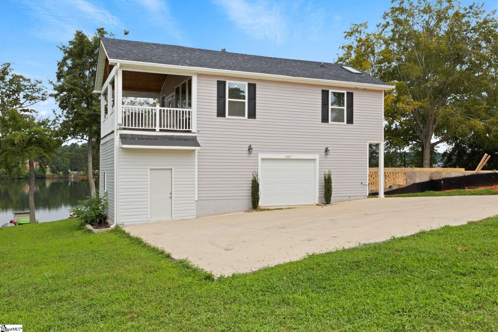 207 Suttles Road Inman, SC 29349 - Photo 3 of 43