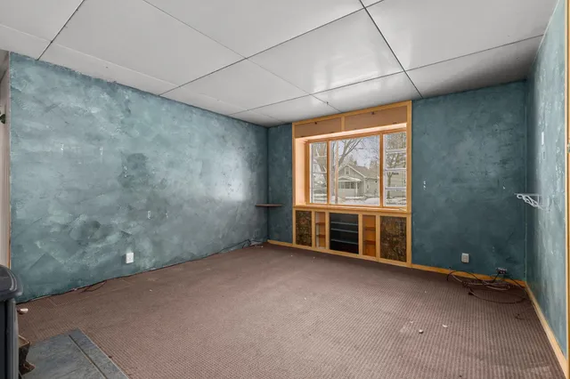 $135,900 | 919 West 4th Avenue, Oshkosh, WI 54902