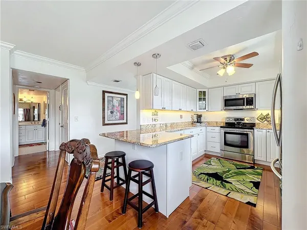 $849,000 | 1065 8th Street South, Unit 203, Naples, FL 34102