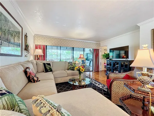$849,000 | 1065 8th Street South, Unit 203, Naples, FL 34102