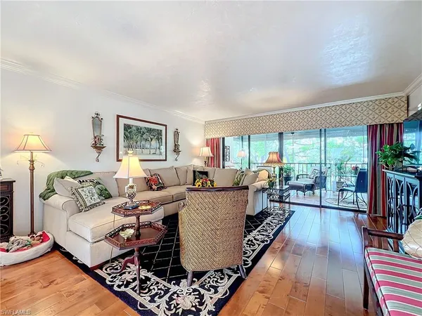 $849,000 | 1065 8th Street South, Unit 203, Naples, FL 34102