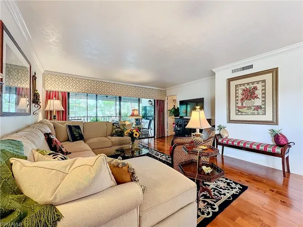 $849,000 | 1065 8th Street South, Unit 203, Naples, FL 34102