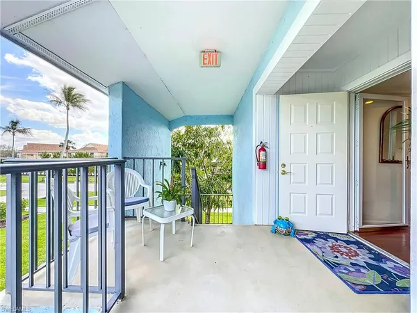 $849,000 | 1065 8th Street South, Unit 203, Naples, FL 34102