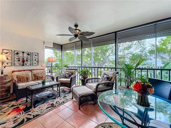 $849,000 | 1065 8th Street South, Unit 203, Naples, FL 34102