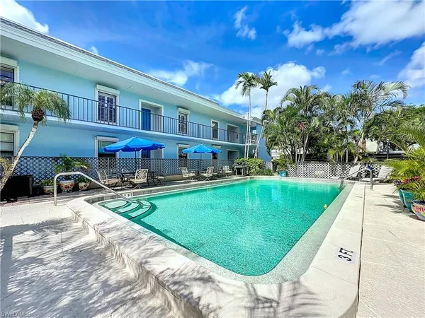 $849,000 | 1065 8th Street South, Unit 203, Naples, FL 34102