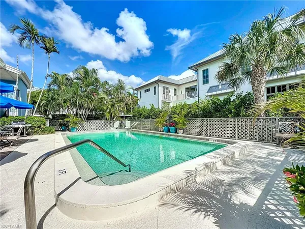 $849,000 | 1065 8th Street South, Unit 203, Naples, FL 34102