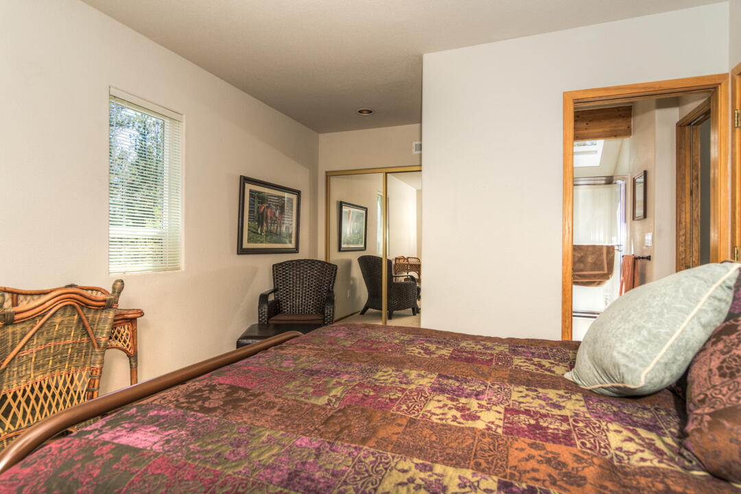 16939 Jacinto Road Bend, OR 97707 - Photo 34 of 83 Jacinto Rd 16939 (33 of 41)