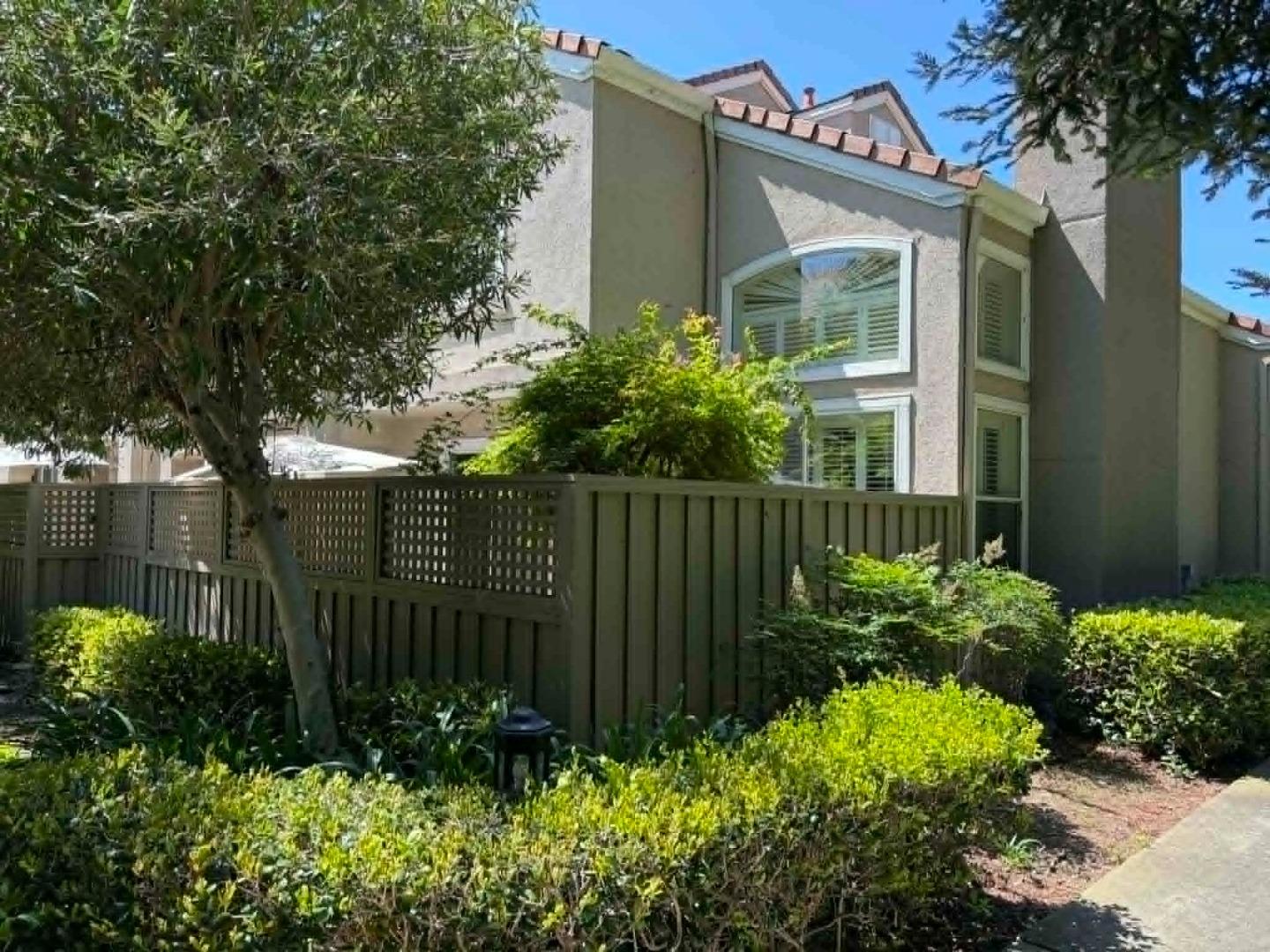 20 Torregata Loop San Jose, CA 95134 - Photo 4 of 39