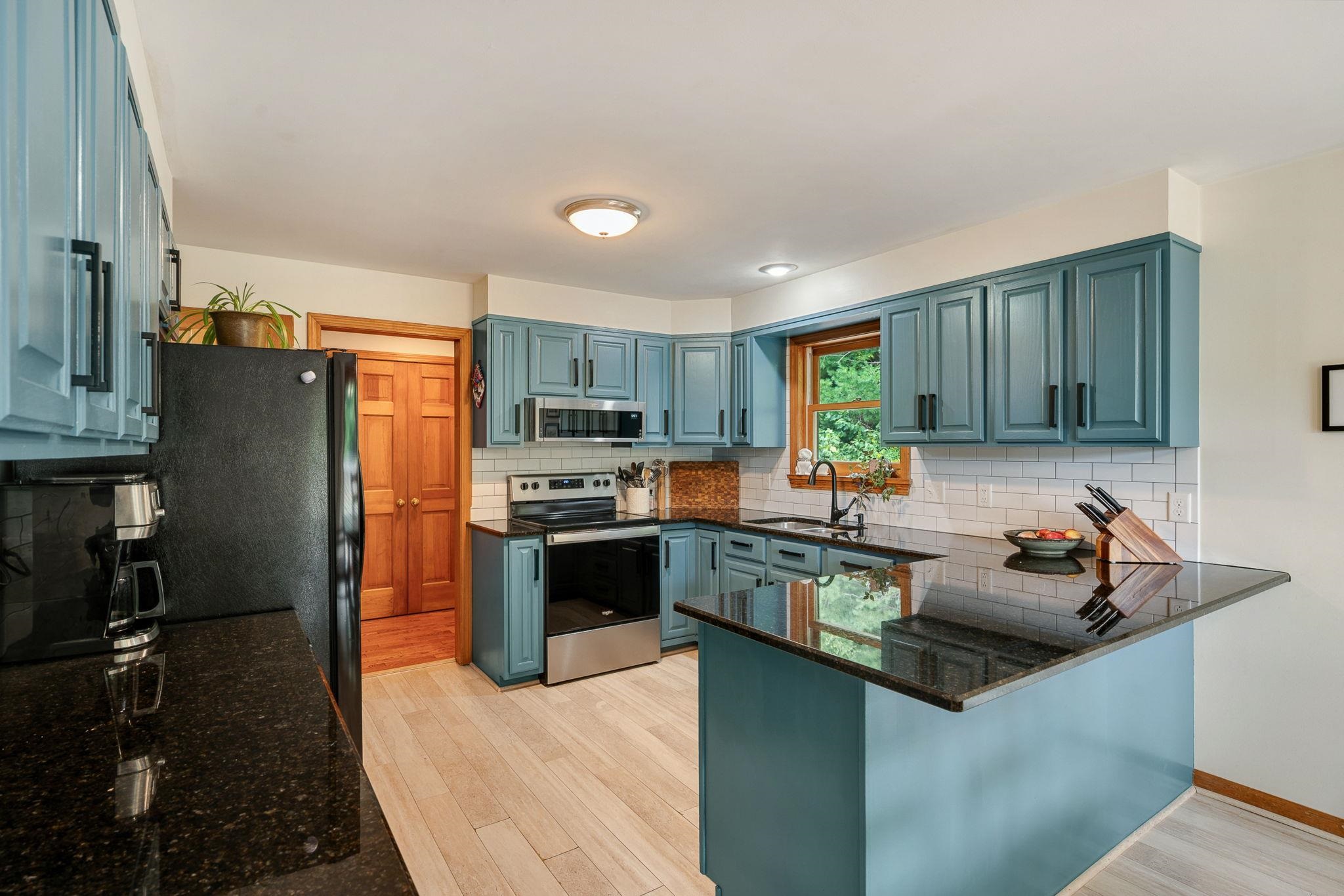 140 Point Ridge Road Berlin, VT 05641 - Photo 6 of 43