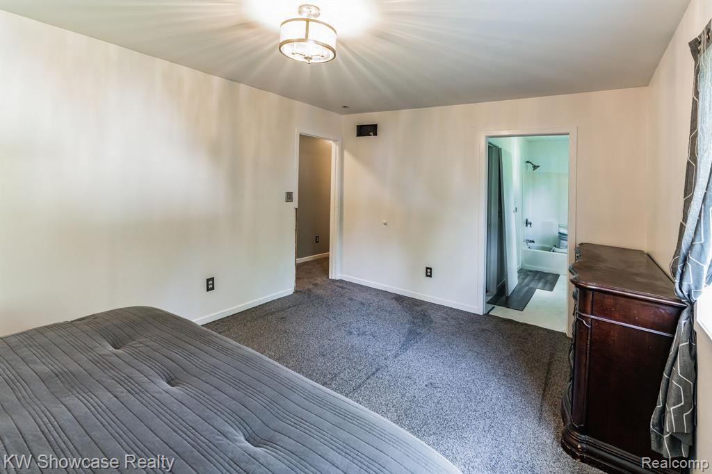 3245 Rio Vista Street Commerce Township, MI 48382 - Photo 10 of 19