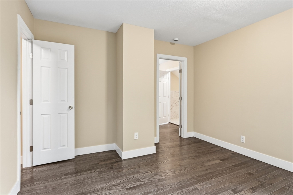 53 Devens Street Springfield, MA 01151 - Photo 32 of 40