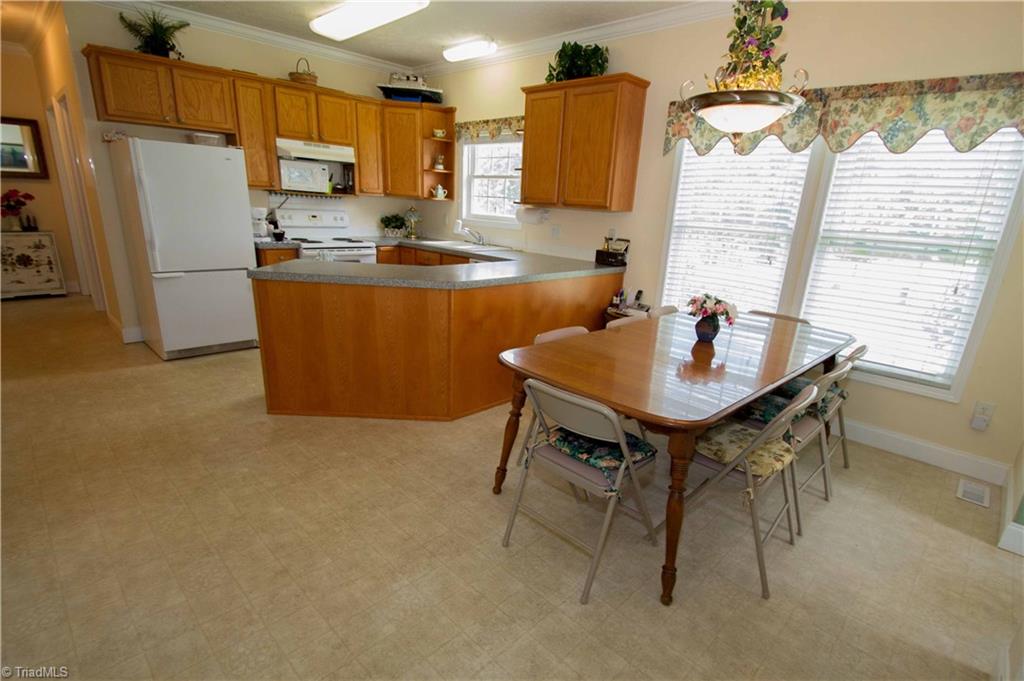 408 Allen Road Mocksville, NC 27028 - Photo 7 of 30 Great entertaining flow