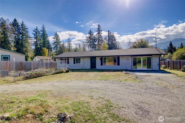 $425,000 | 46744 Baker Loop Road, Concrete, WA 98237