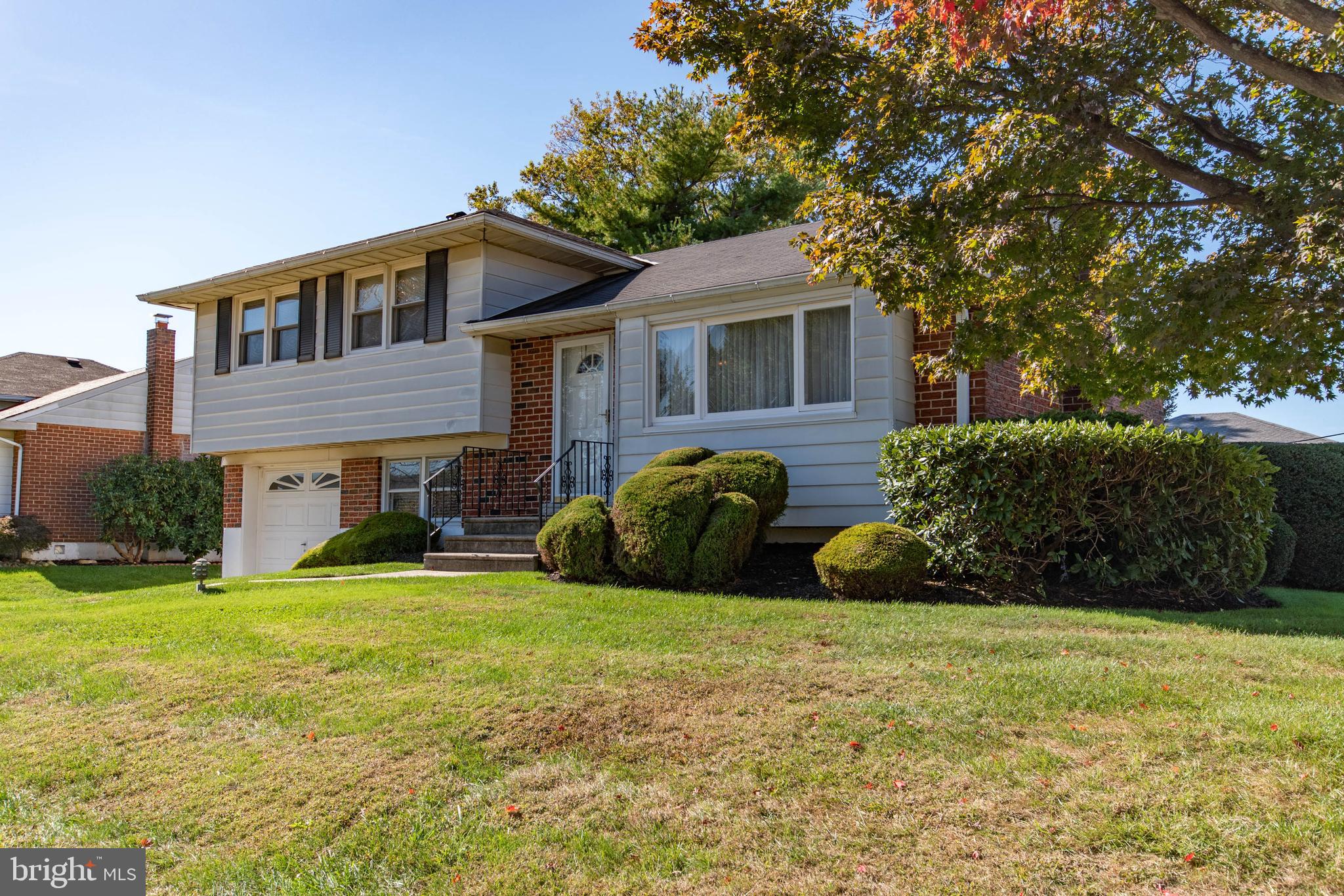 9990 Hardy Road Philadelphia, PA 19115 - Photo 4 of 31 Gallery Image 4