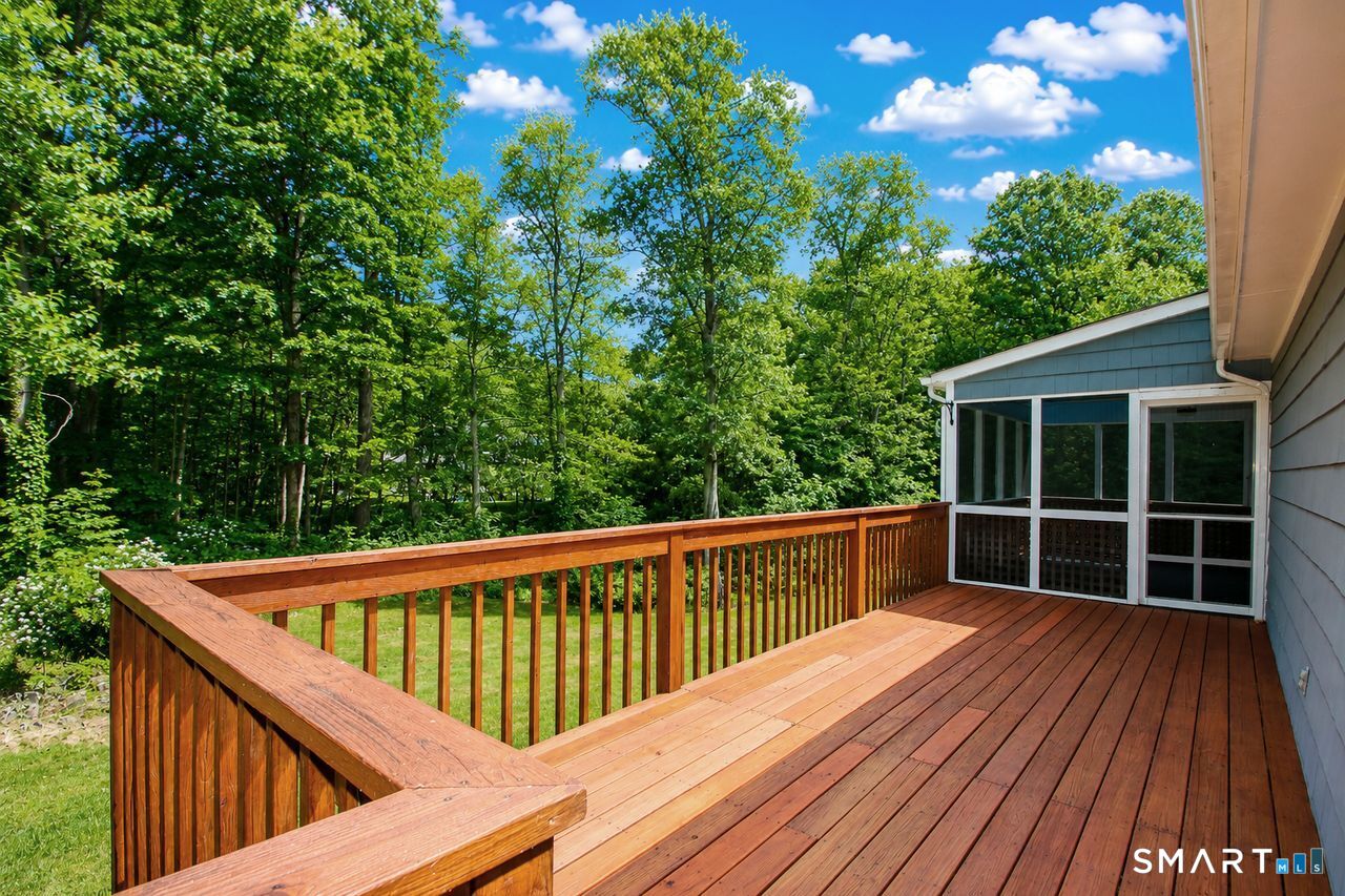 61 Bob Hill Road Ridgefield, CT 06877 - Photo 4 of 25